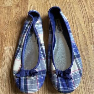 American Eagle plaid ballet flats with bow